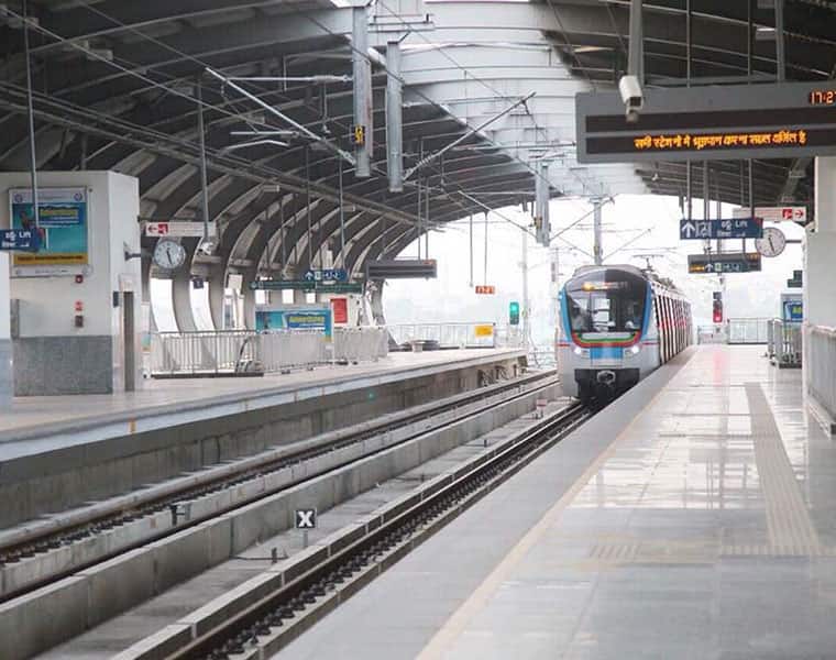 Is kcr govt kept naidu away from Metro inauguration