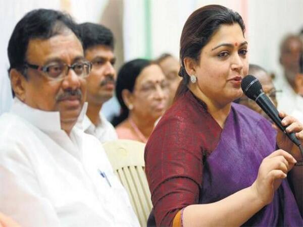 Kushboo plan to quit congress party?