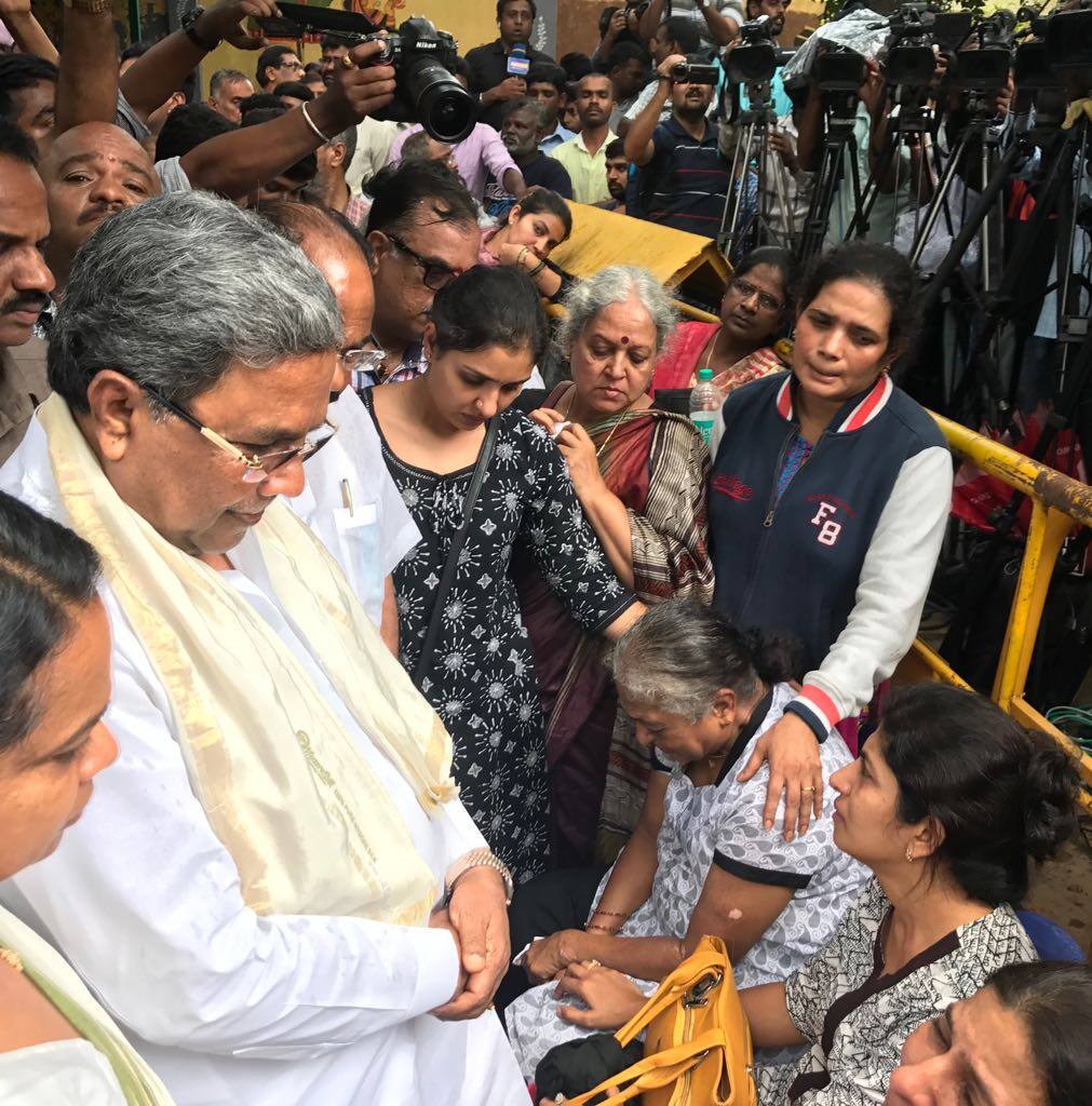 Gauri Lankesh Murder Here are the pictures of the public paying homage to the slain journalist