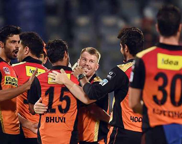 David Warner 43 ball hundred powers SRH to a comprehensive victory