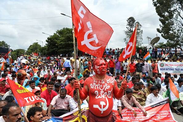 Strike evokes mixed response workers held in Haryana Bengal