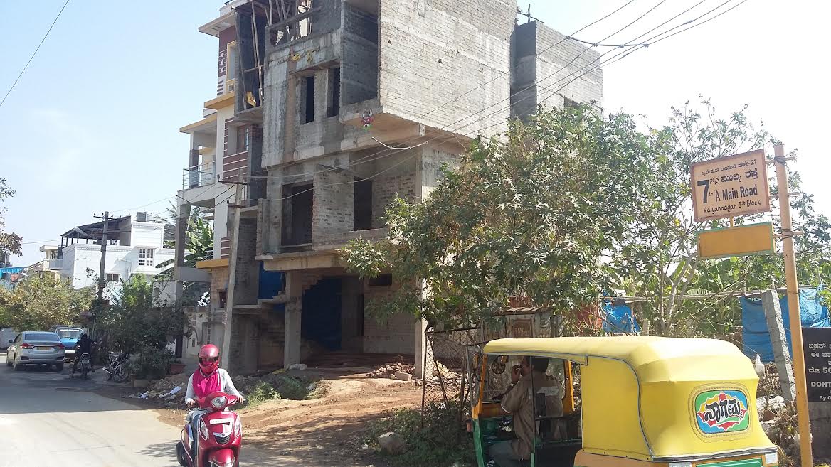 Court asks to maintain status quo BBMP gives thumbs up for construction