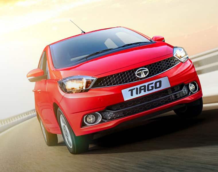 All Tata Tiago Passengers Are Safe From A Horrible Accident