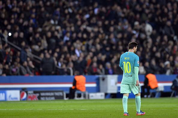 Watch how Messi vanished against a sublime PSG side in Champions League