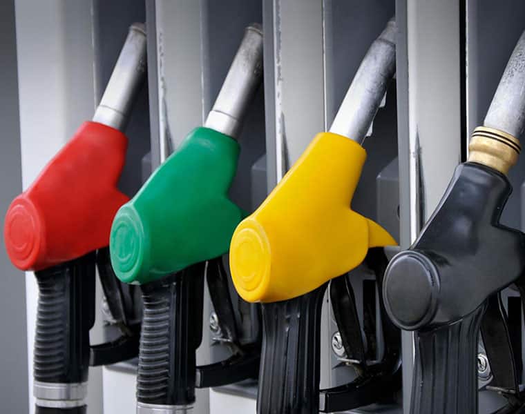 Big relief for common man, petrol price cut by 2.50 rupees