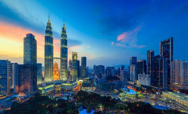 get your lowest flights in air asia go on an epic  journey across Malaysia