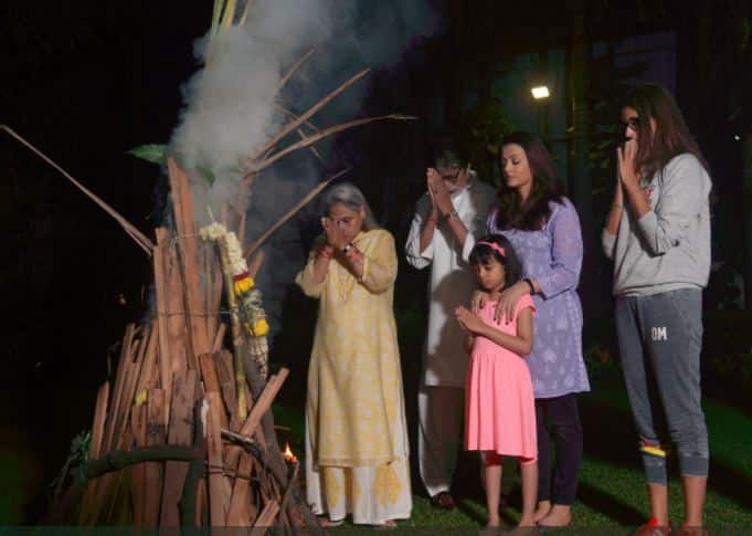 Here is how Amitabh Bachchan celebrated Holi with his grand daughter Aradhya Photos Aishwarya Rai jaya Bachchan Shweta Nanda