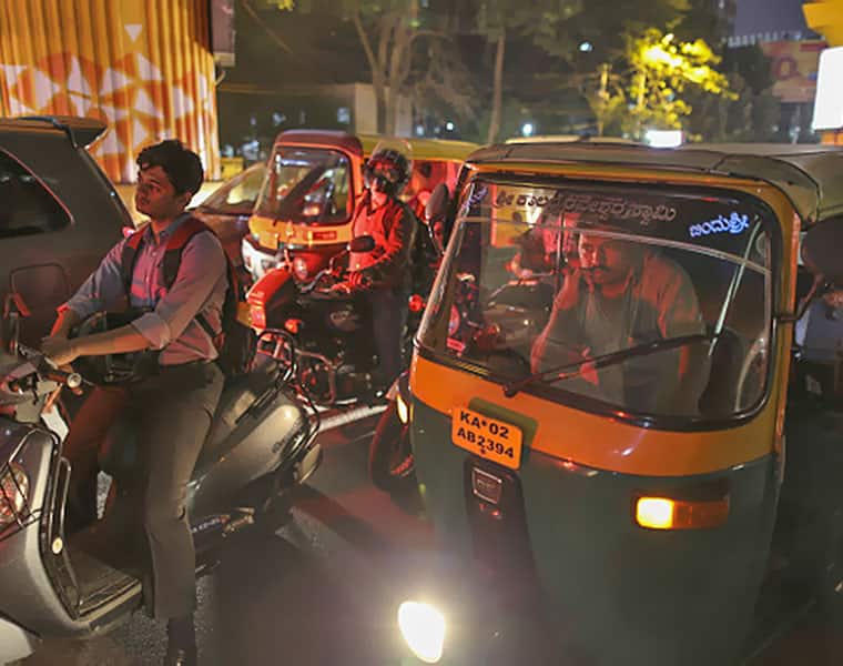 Cameras and automated red lights in bengaluru