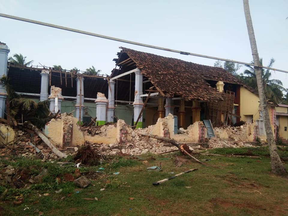 hundred years old church demolished by neyyatinkara Diocese