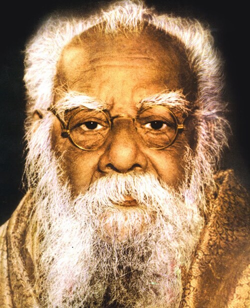 Periyar statue damaged in Pudukkottai