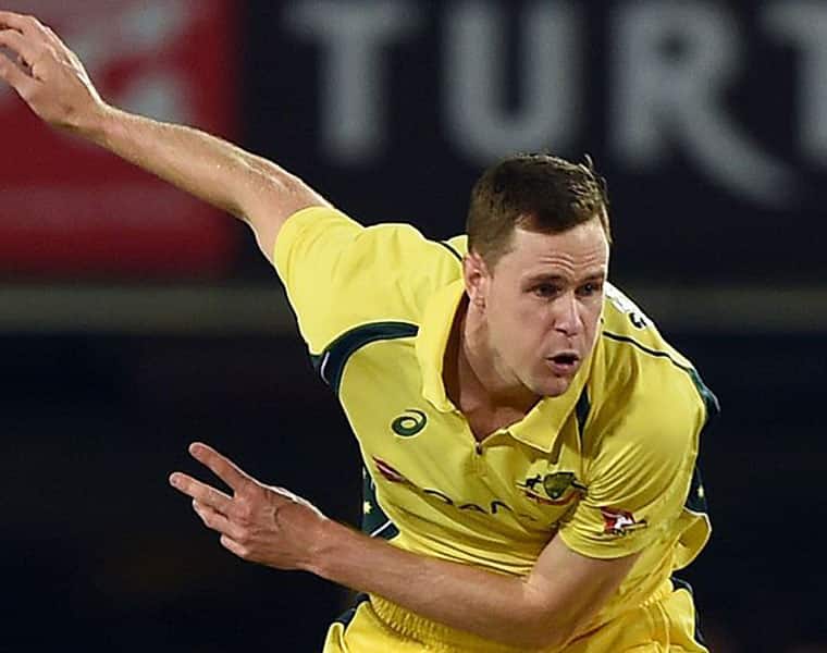 australian fast bowler behrendorf joined in mumbai indians squad