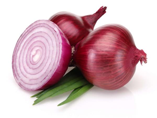 if we cut the onion and kept under the bed there will be a colour change