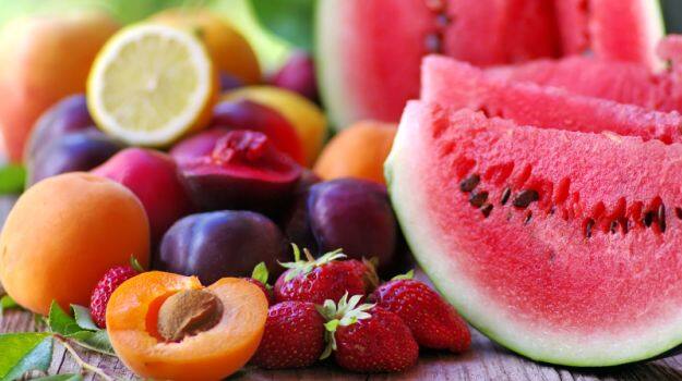 Should You Eat Fruits Before Or After A Meal