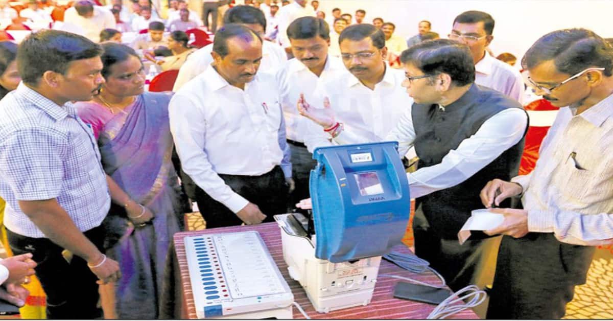 Election commission seized rs.319 crores money and gift items