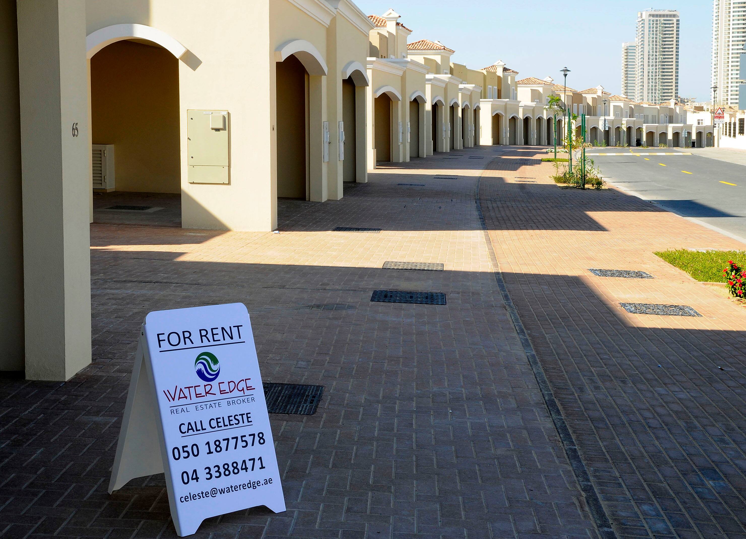 Dubai owners lowering rents extending lease to keep tenants