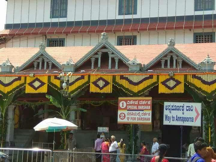 dharmasthala PM Narendra Modi Veerendra Heggade Indira Gandhi Rajiv Gandhi Rahul Gandhi SKDRDP SDM institutions