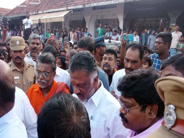 Deputy Chief Minister O. Panneer Selvam's action study on Coimbatore vegetable market: The decision to open the market?