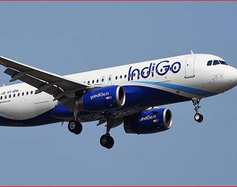 mumbai to kolkata flight one drunk man to charge his phone enter cockpit of aeroplane