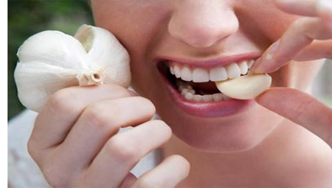 garlic is the better choice for prevention of cancer