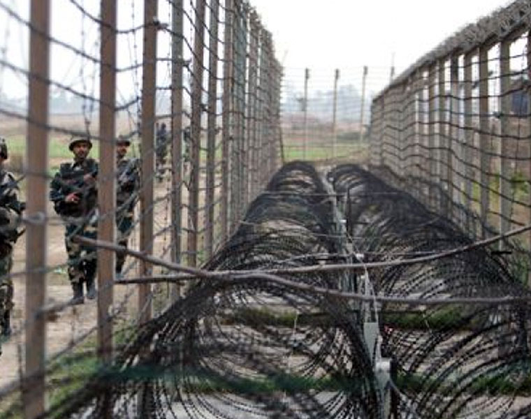 PAKISTAN ARMY FIRING ON LINE OF CONTROL NEAR JAMMU