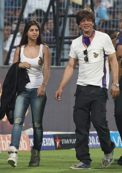 srk with daughter suhana