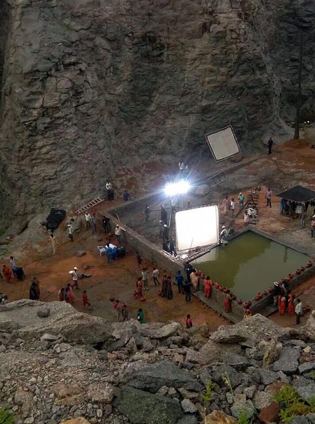 Check Out The Leaked Photos From Baahubali 2 Sets