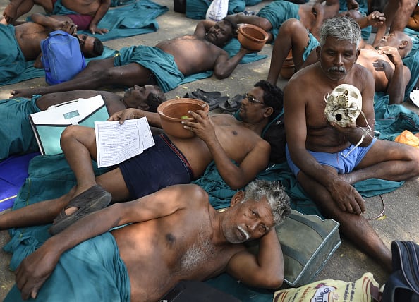 Ayyakannu Tamil Nadu farmers protest centre not responding skull naked protest