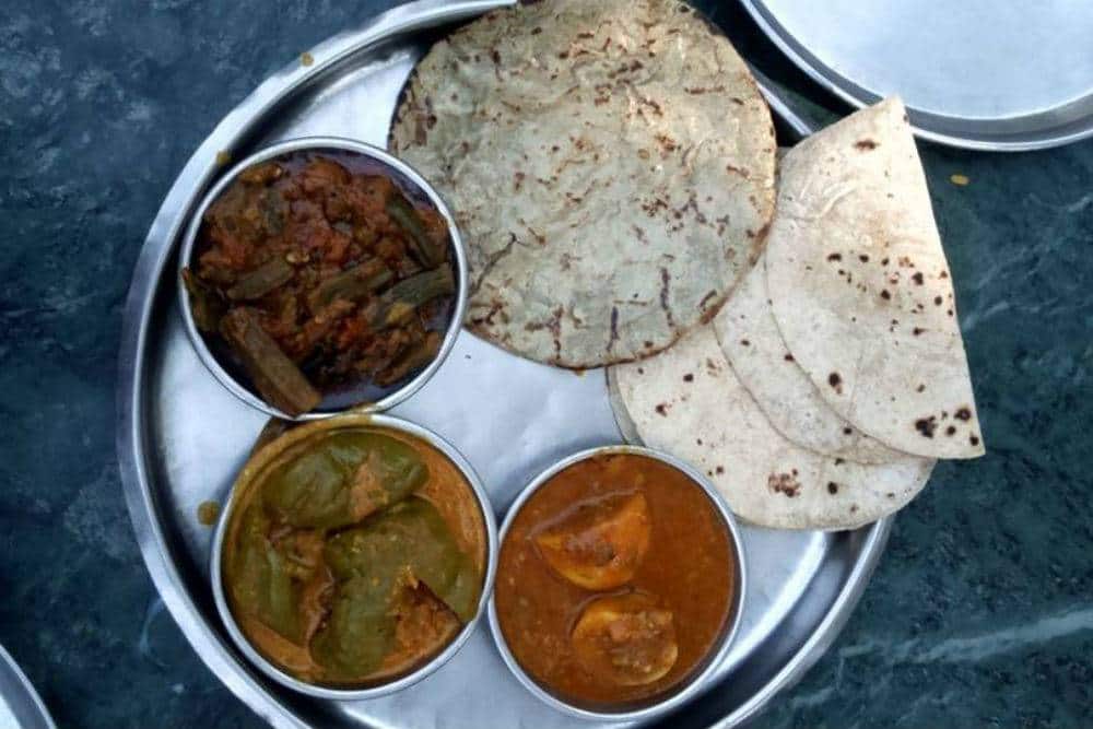 12 highway dhabas in india  for the hungry souls