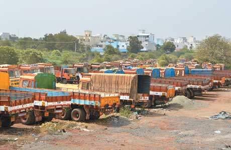 tamilnadu got-struck-due-to-lorry-strike