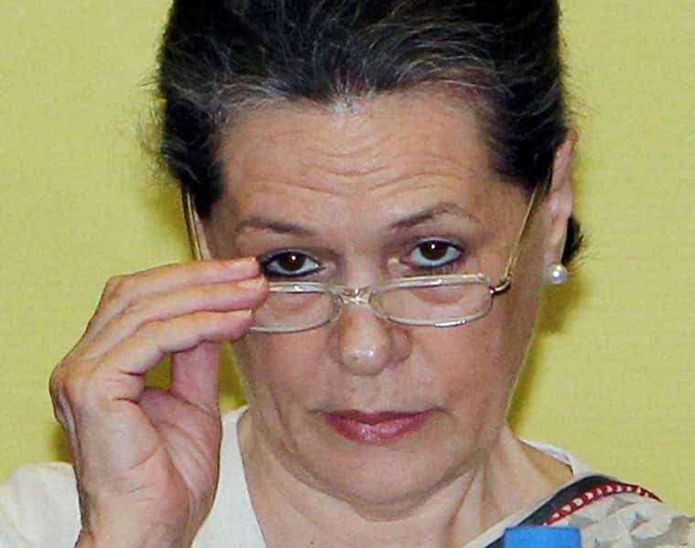 Sonia Gandhi special status Andhra Pradesh vows Telangana pending Assembly election
