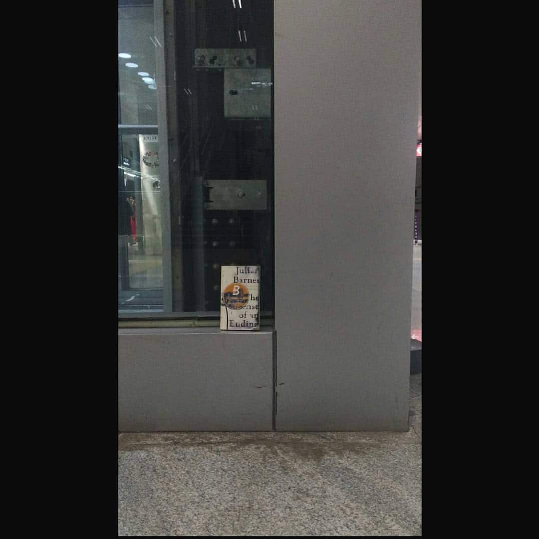 bangalore book hunt cubbon park metro station
