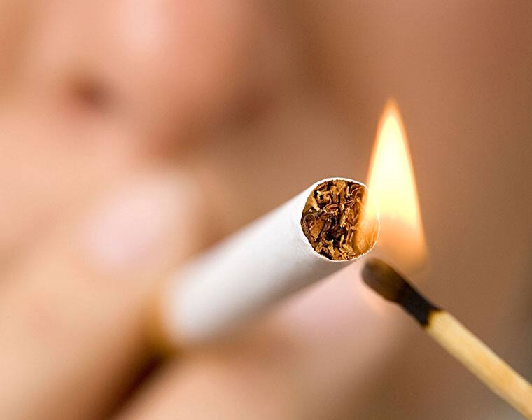 Smoking 20 cigarettes a day can make you go blind