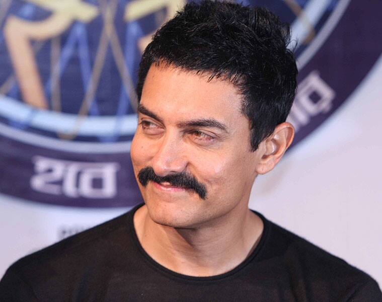 I don't charge a fee, I take a higher cut in the profit percentage instead: Aamir Khan