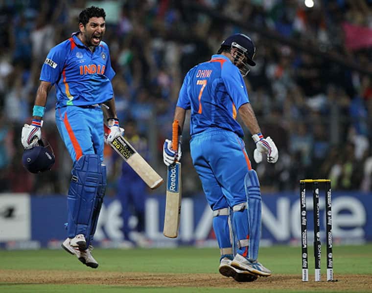 fans want to see yuvraj play with dhoni again