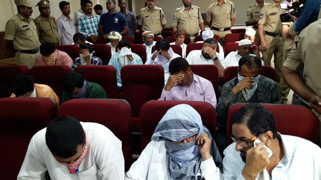 Telangana Nikah for sex racket  8 Arabs among 20 arrested