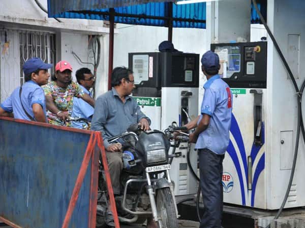 petrol bunk attack by people dueto petrol per liter 100 rupees