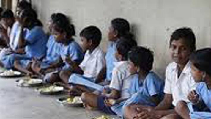 Surpura's Government School Children Did not Get Quality Mid Day Meal Surpura's Government School Children Did not Get Quality Mid Day Meal