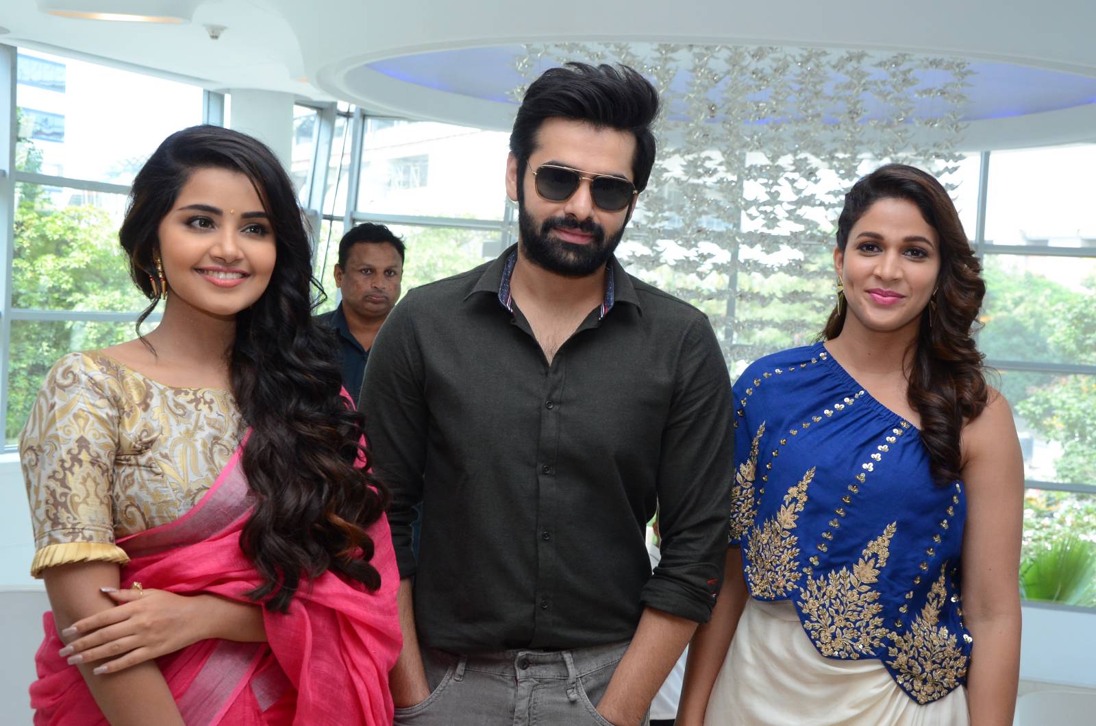ఉన్నది ఒకటే జిందగీ మూవీ థాంక్స్ మీట్ ఫోటో గ్యాలరీ