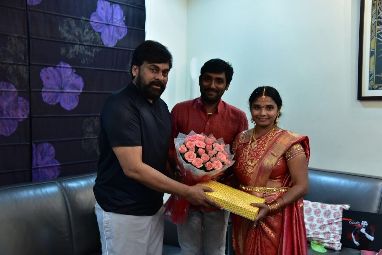 ఫ్యాన్ పై మెగా అభిమానం (గ్యాలరీ)