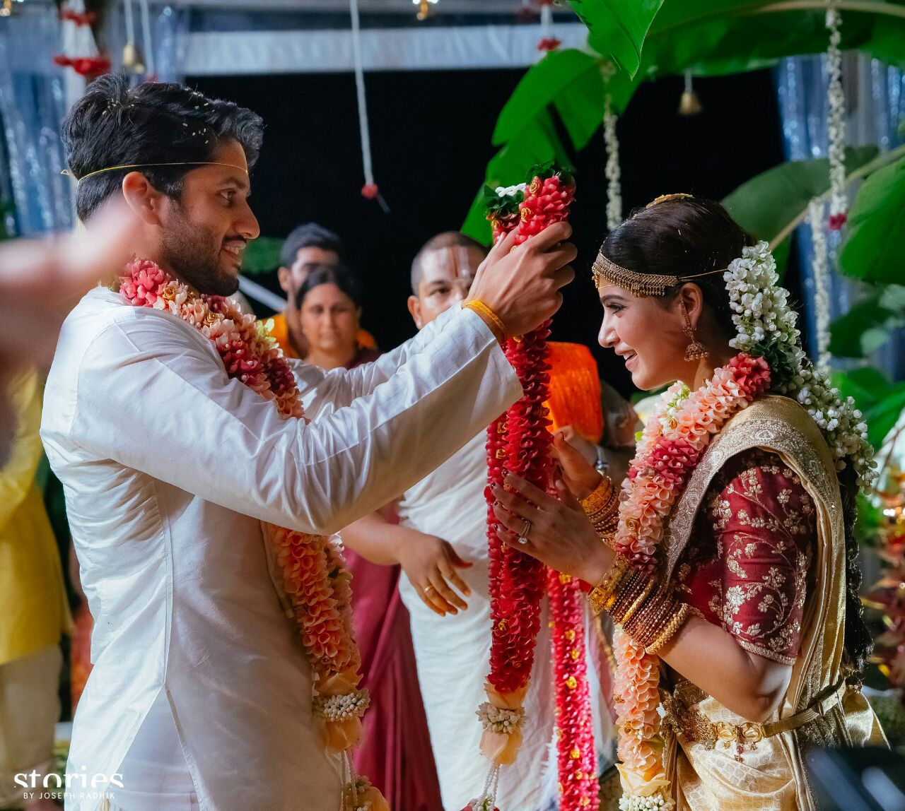 సమంత చైతూల క్రిస్టియన్ సంప్రదాయ వివాహ వేడుక ఫుల్ గ్యాలరీ