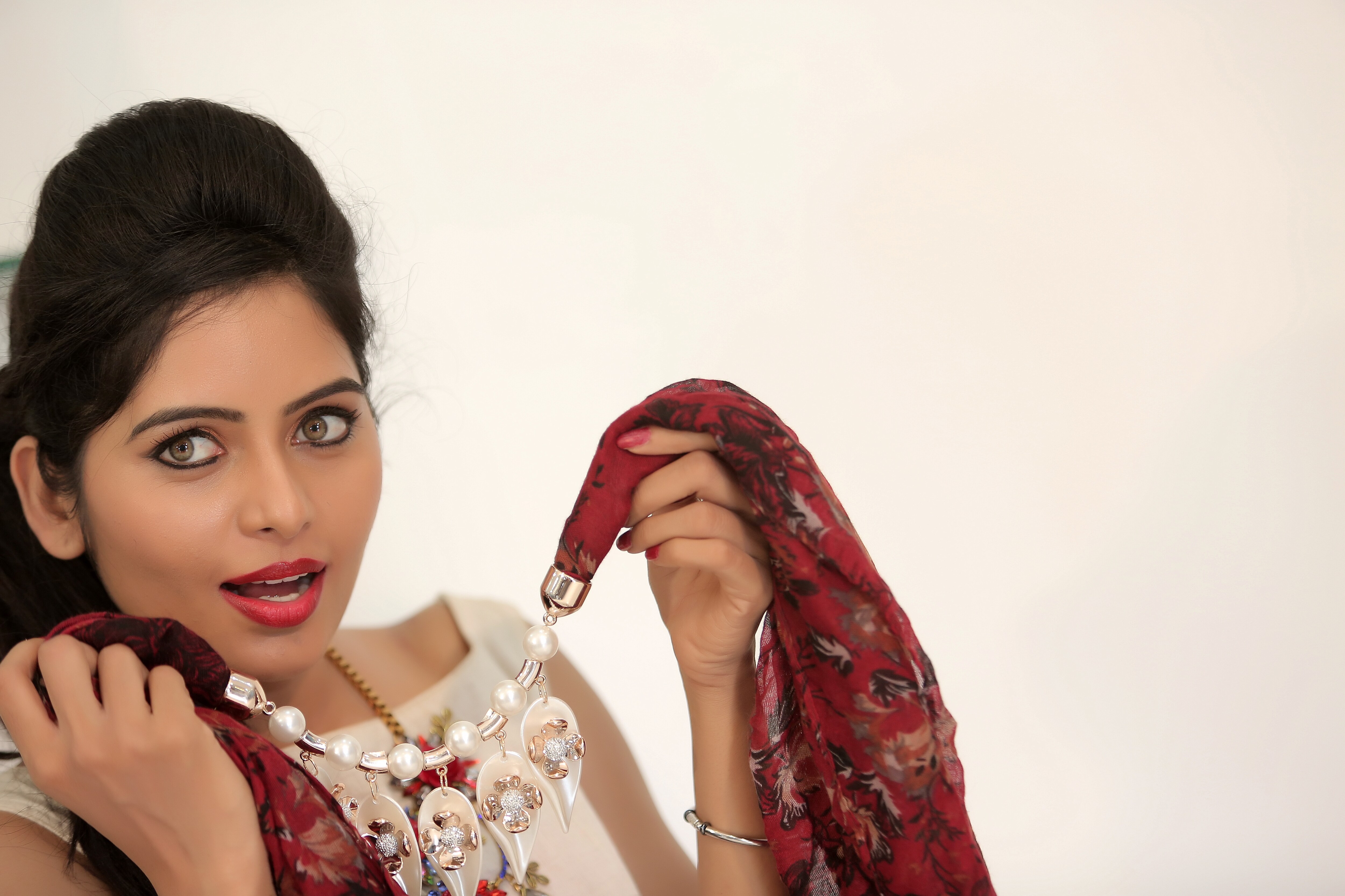madhumitha lajja movie Heroine photos