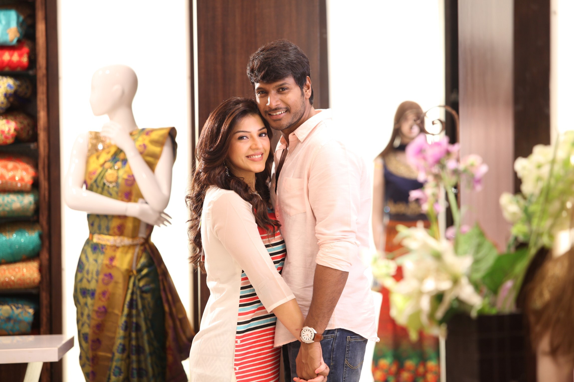 "కేరాఫ్ సూర్య" మూవీ వర్కింగ్ స్టిల్స్