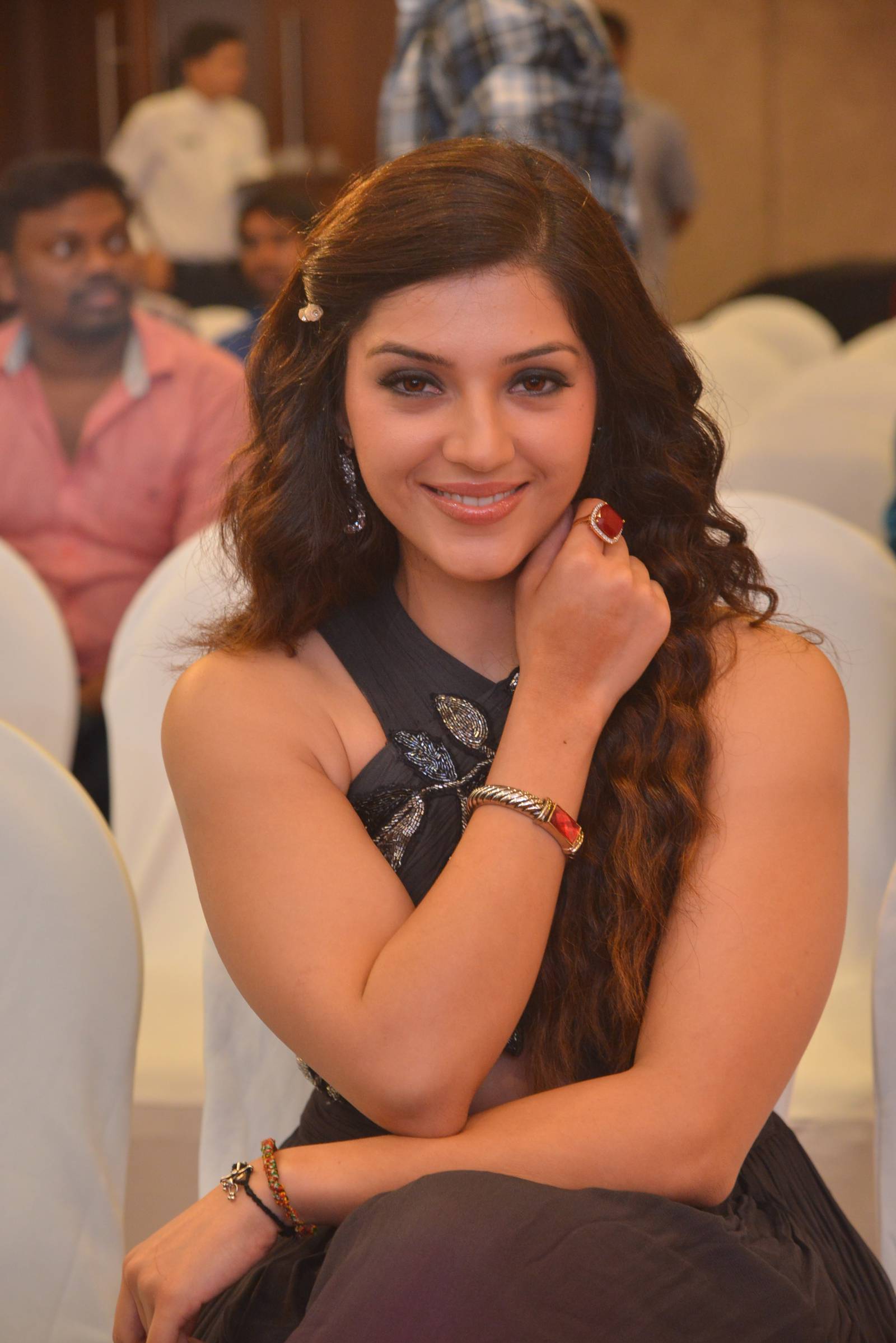 Mehrene Kaur photo gallery
