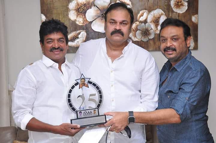 నాగబాబు పుట్టిన రోజు సెలెబ్రేషన్స్ ఫోటోస్