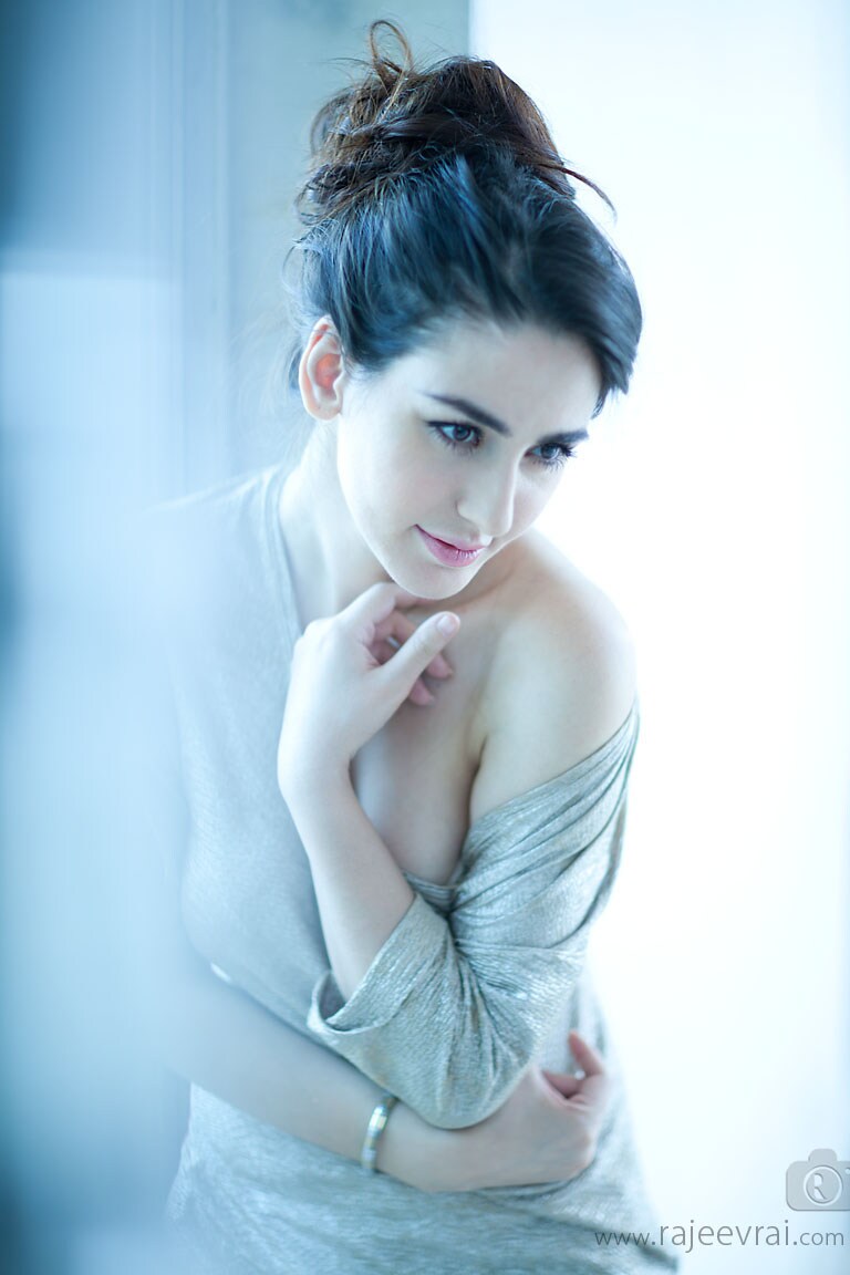 farrah actress busy telugu