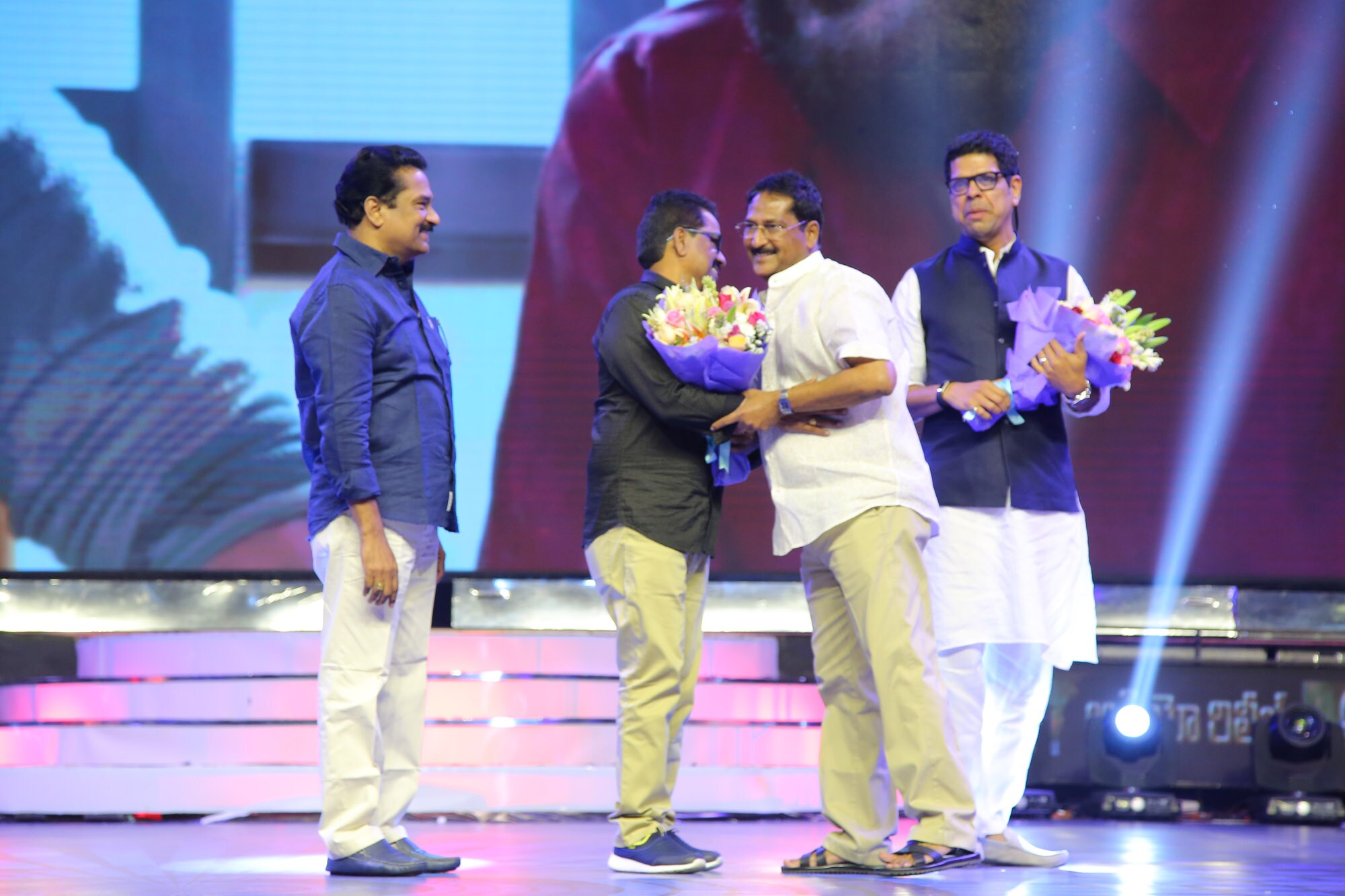 అజ్ఞాతవాసి మూవీ ఆడియో లాంచ్ ఈవెంట్ గ్యాలరీ