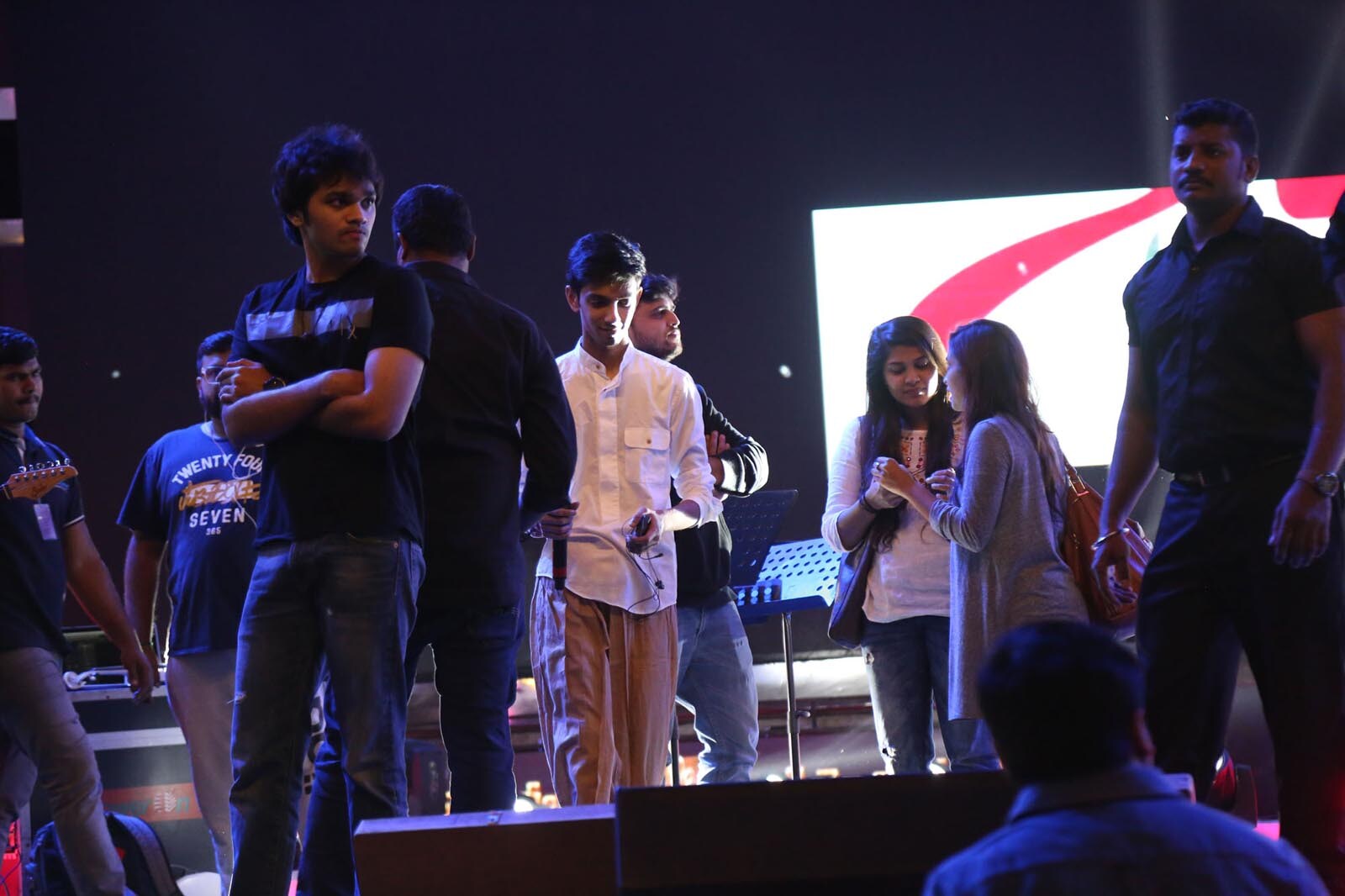 అజ్ఞాతవాసి మూవీ ఆడియో లాంచ్ ఈవెంట్ గ్యాలరీ