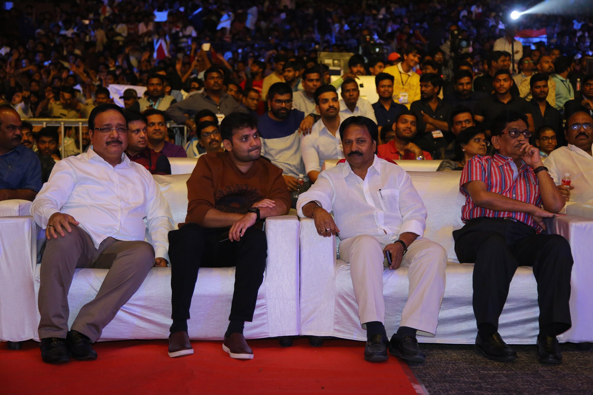 అజ్ఞాతవాసి మూవీ ఆడియో లాంచ్ ఈవెంట్ గ్యాలరీ