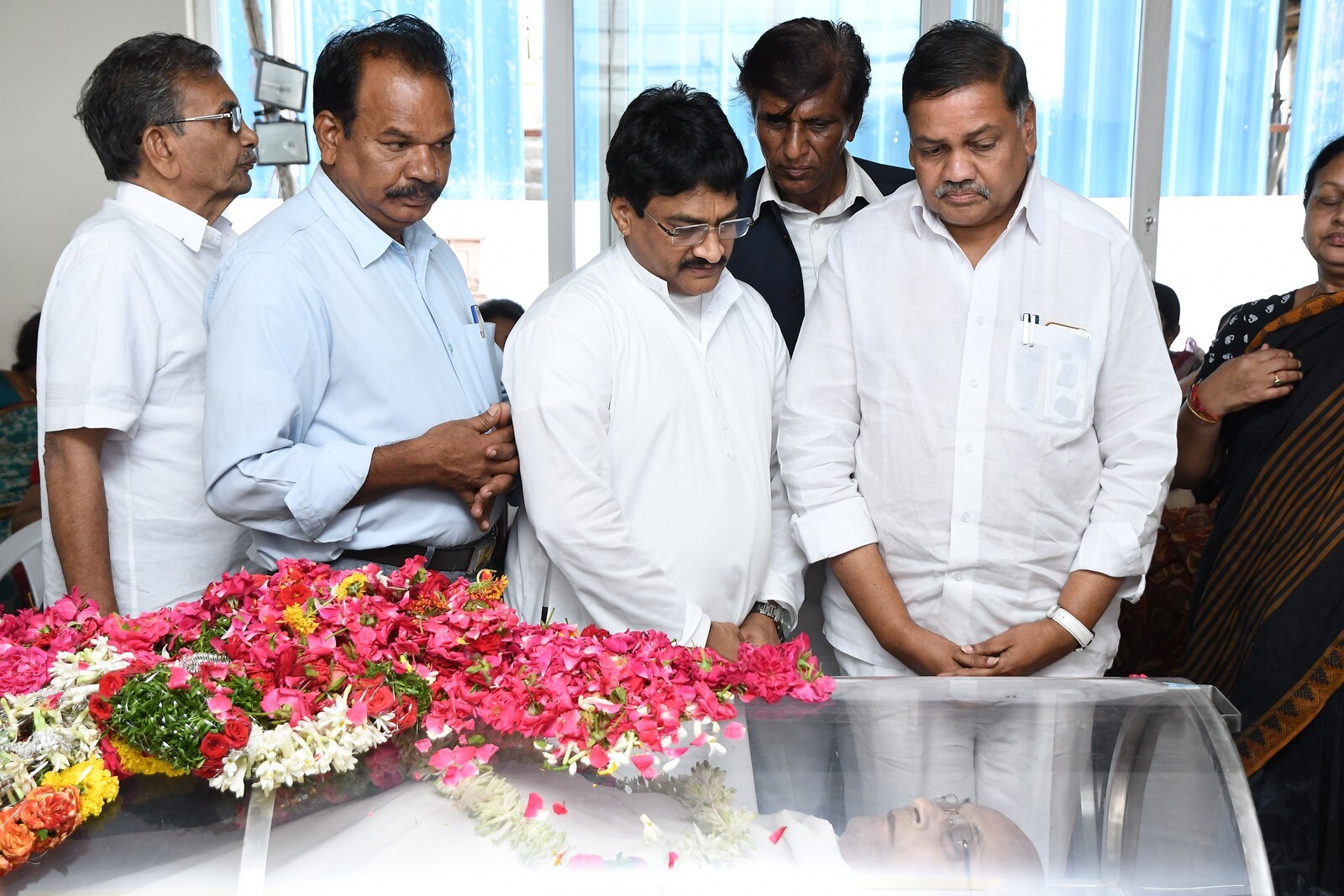 vips and celebrities condolance to c narayana reddy