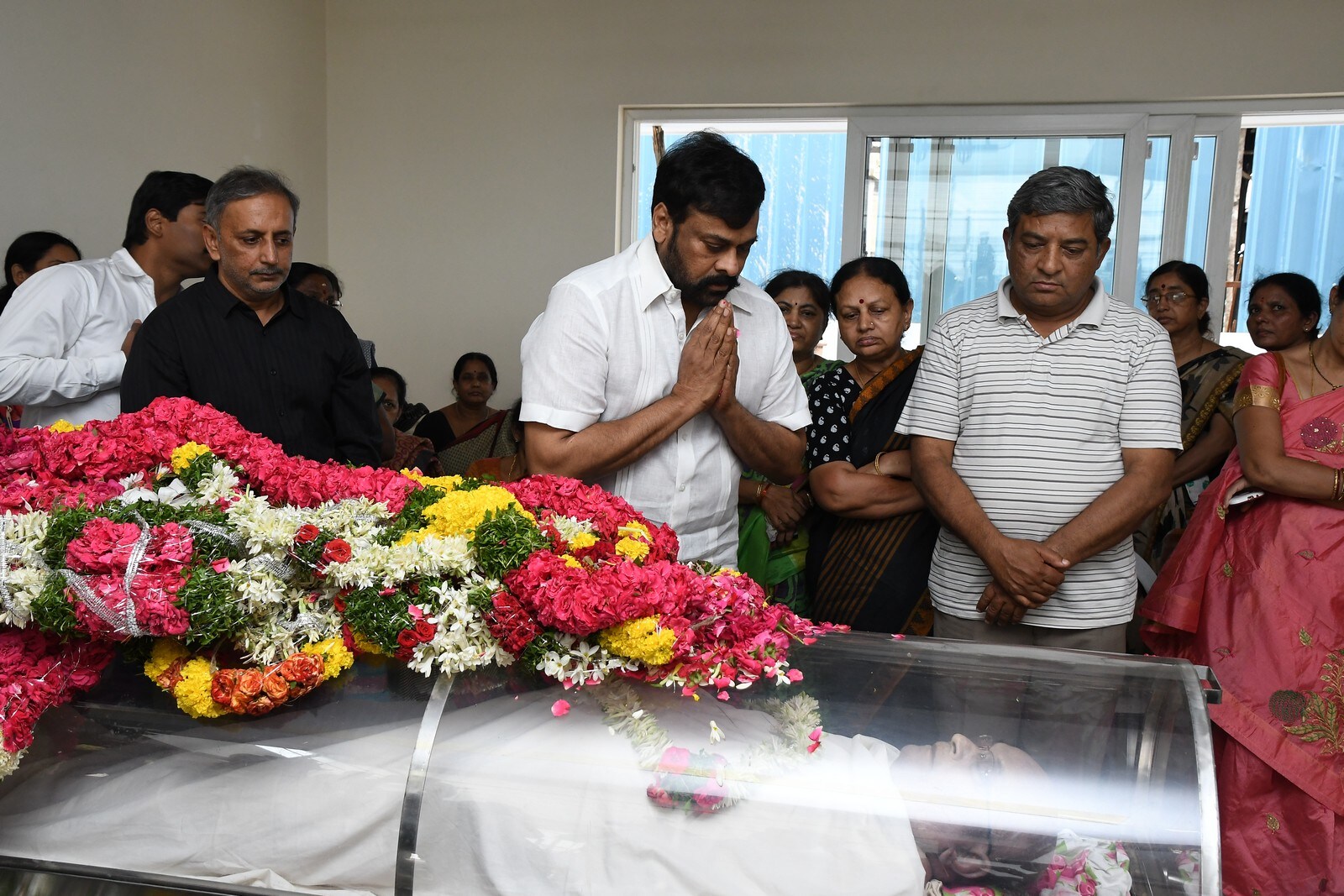 vips and celebrities condolance to c narayana reddy